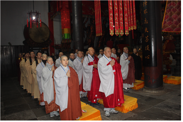 중국불교는 한국불교와 전통이 같은 동아시불교전통의 대승불교.