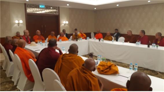 인도불교부흥을 위한 논의를 하고 있는 10개국 불교대표들이 웰컴 호텔에서 회의를 갖고 있다.