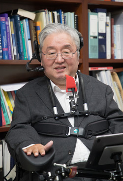 실천대상 수상자 이상묵 교수.