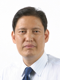 사이채 / 문학평론가