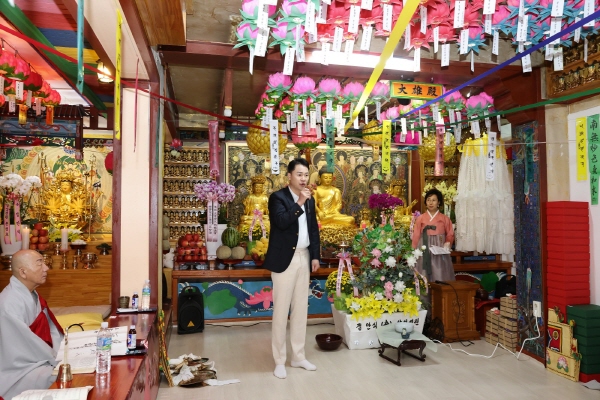 오언석 도봉구청장이 축사를 하고 있다.