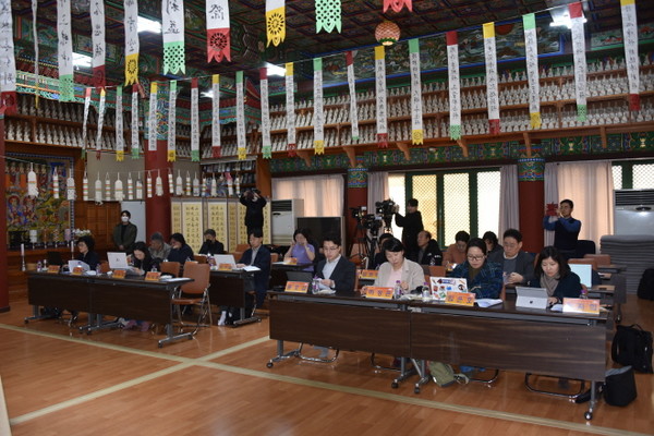 총무원장 상진 스님 신년기자회견에 참석한 중앙 언론사와 교계 매체 기자들.