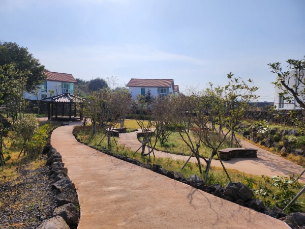 자연과 함께 하는 미타요양원 전경.