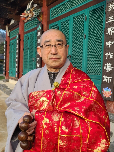 저자 송월 스님.